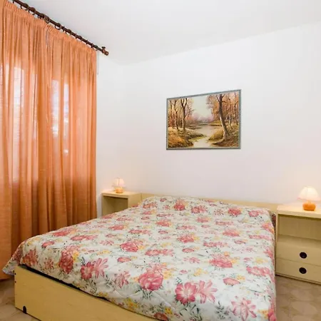 Terraced House In A With A Pool Διαμέρισμα *